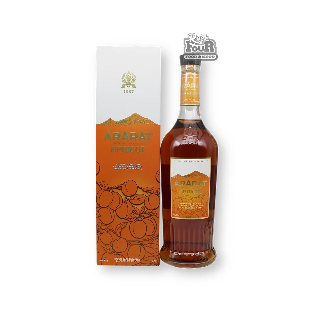 Ալկոհոլային խմիչք կոնյակի հիմքով «Ararat Apricot» 700մլ